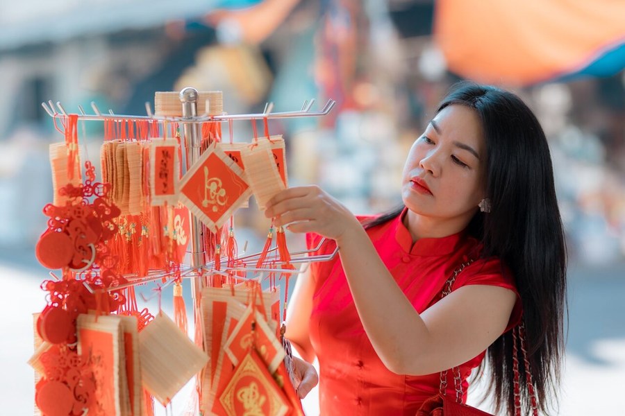 Minh họa nội dung: Quà năm mới 1/1/2027: món nhỏ mang nghĩa khởi đầu, 169-350k